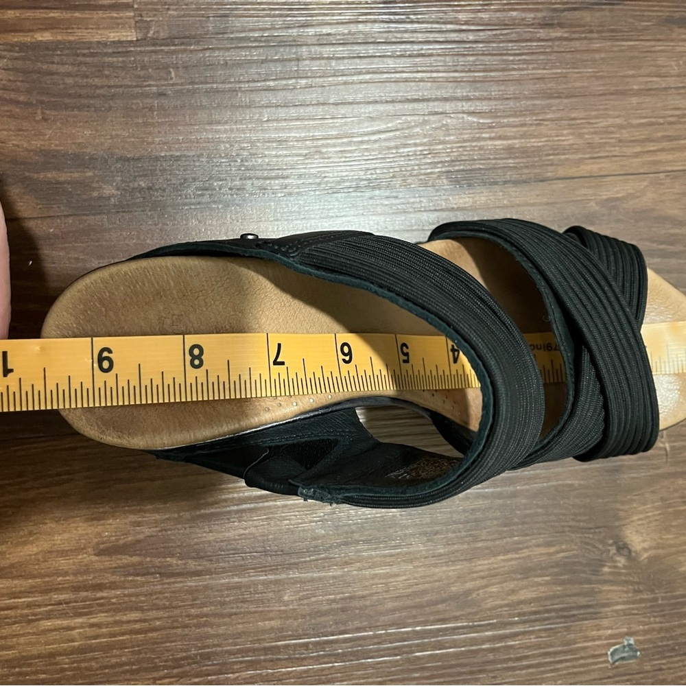 UGG Wedge Sandals Australian Hilarie Black
Leather and Elastic straps - 7 - Picture 10 of 12